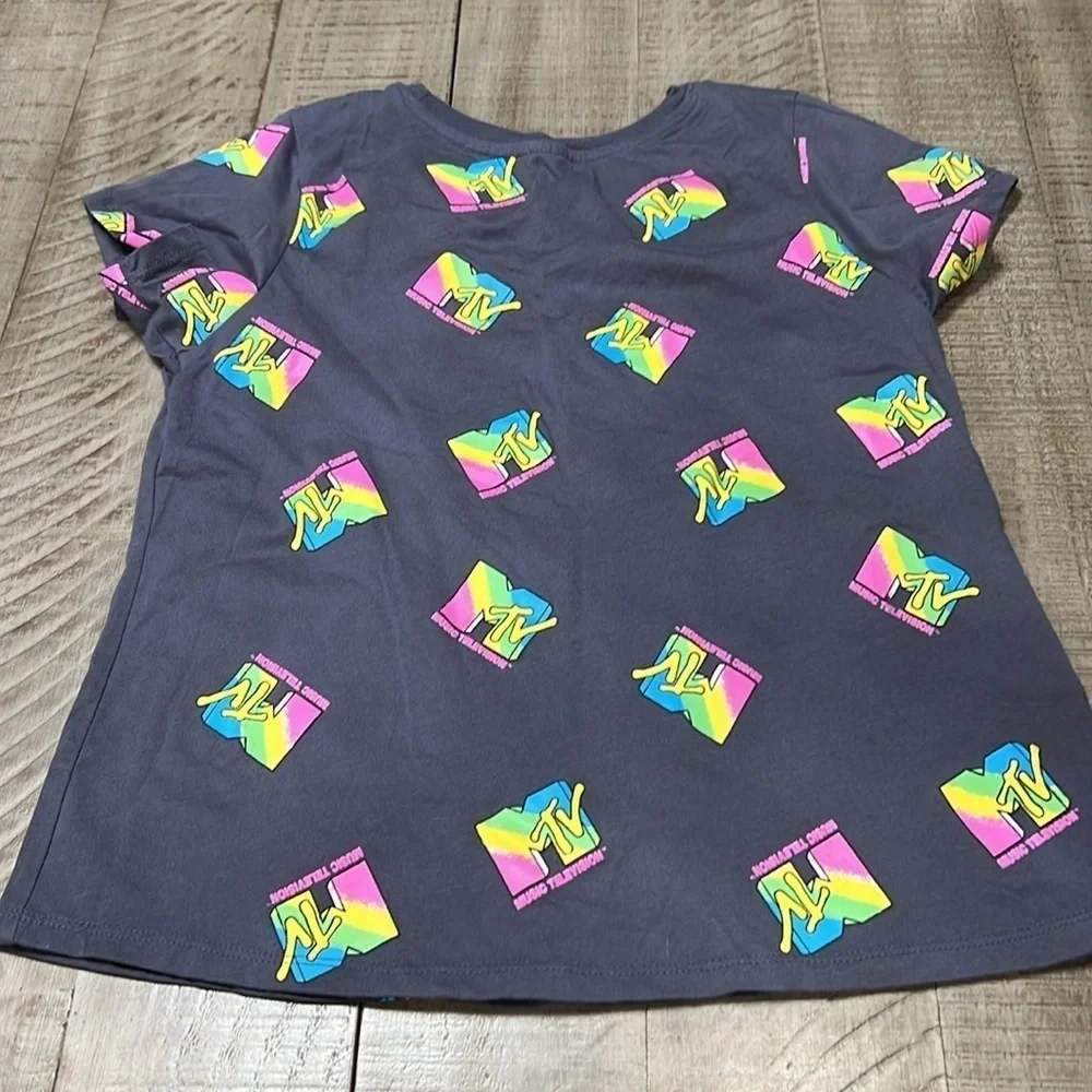 3/$25 MTV tee! Youth XXL
